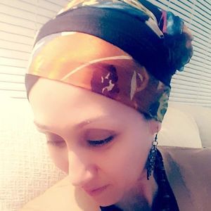 Meet your Posher, Haya